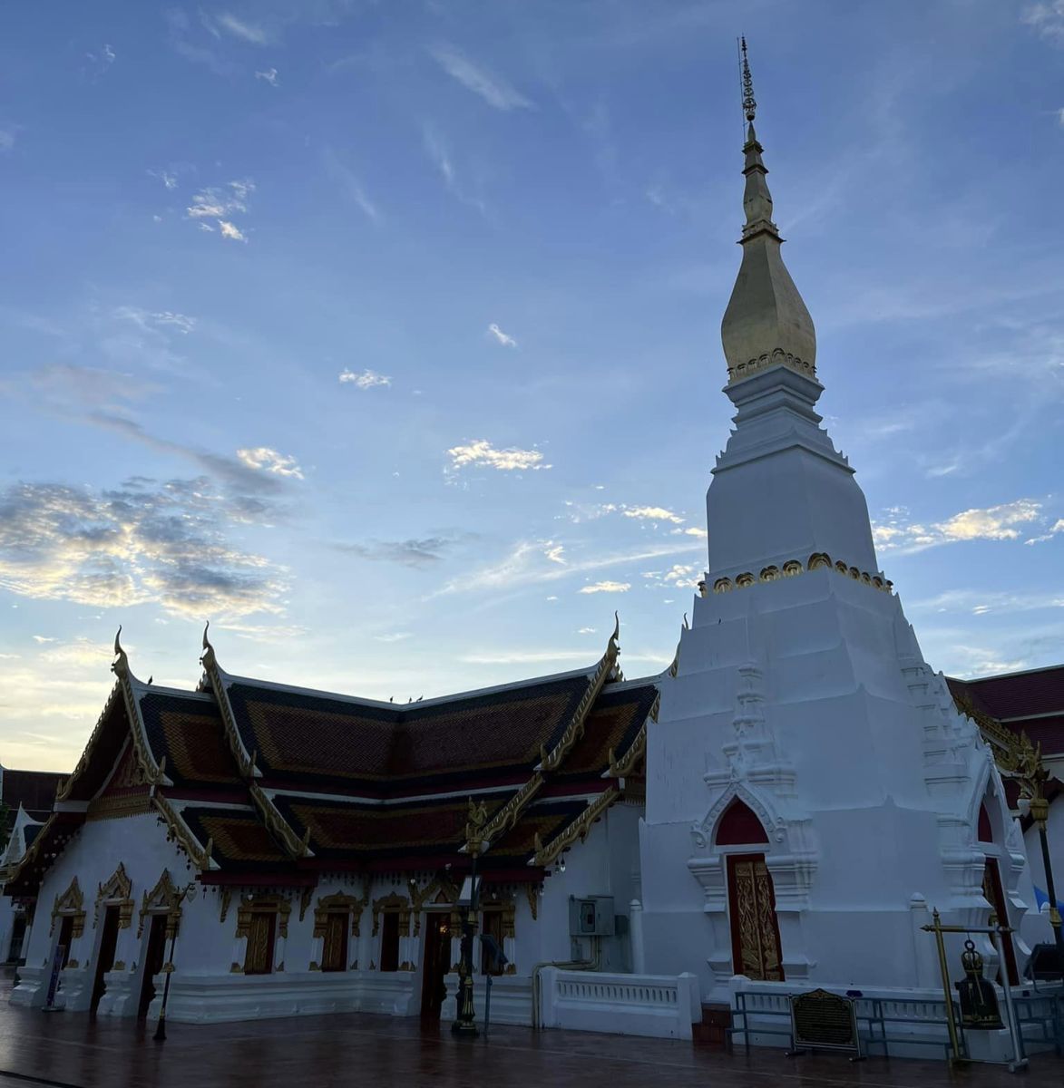 Chedi at Wat Phra That Churng Choom at Sakon Nakhon