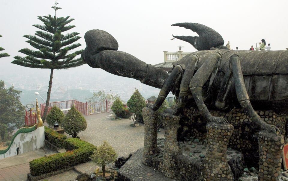 Scorpion statue at Mae Sai