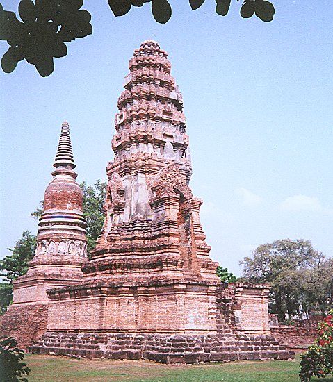 Chedi and Prang at Wat Phra Si Ratana Mahatha in Lopburi in Northern Thailand