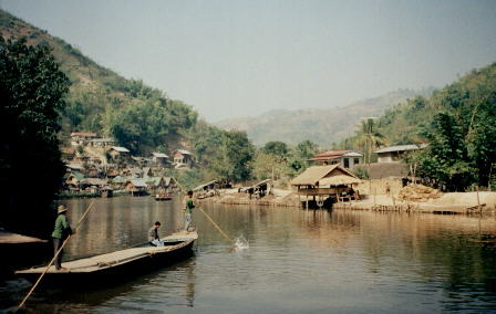 Mae Sai River on the Thailand border with Burma ( Myanmar )