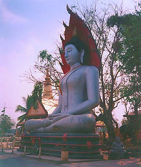 Large Sitting Buddha at Wat Mani in Mae Sot