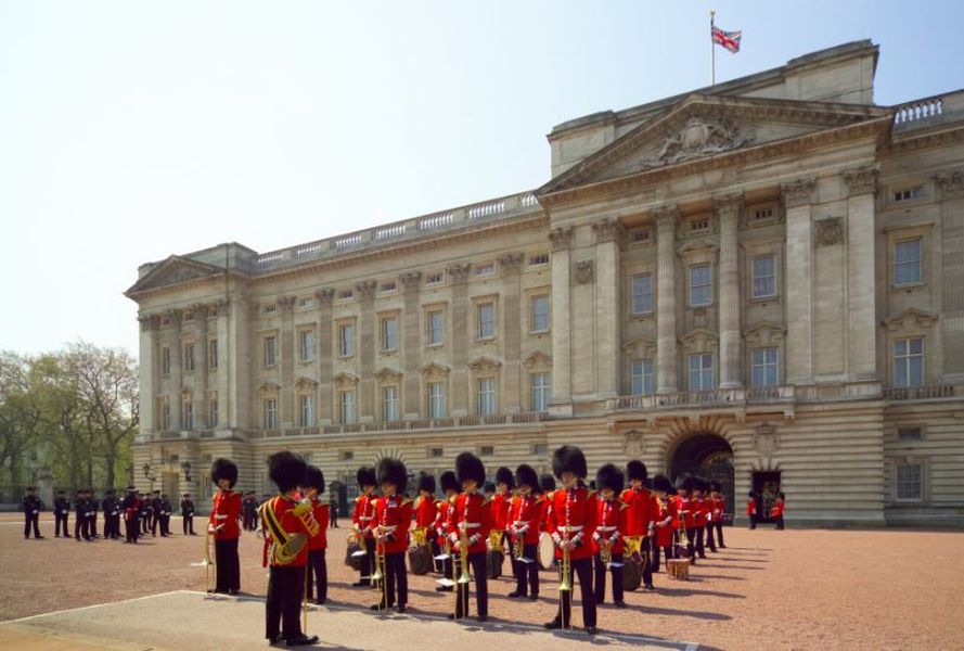 Guards Band at Buckingham Palace in London