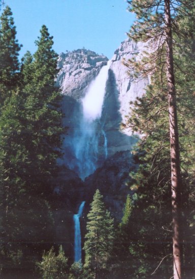 Yosemite Falls in Yosemite Valley, California, USA