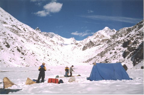Camp at Thare Teng in Solu Khumbu in the Nepal Himalaya