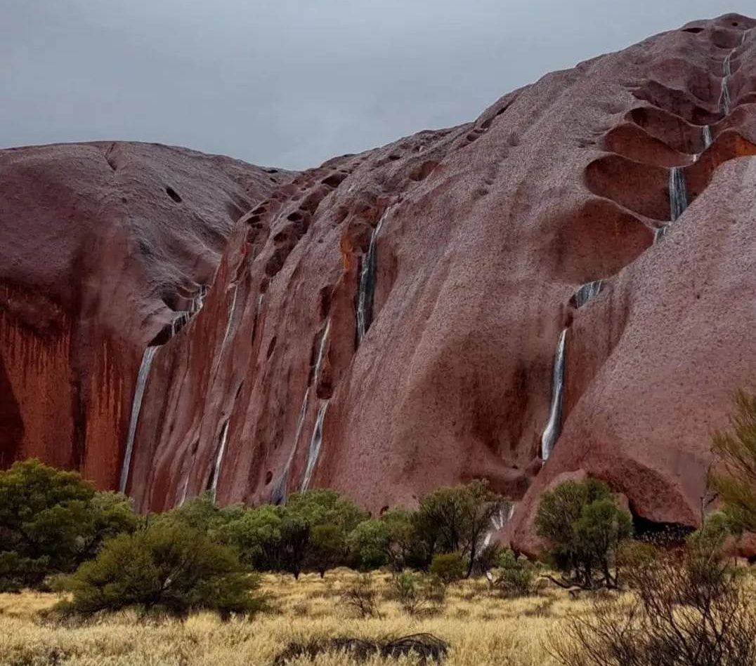 Rivulets on Uluru ( Ayers Rock ), Australia