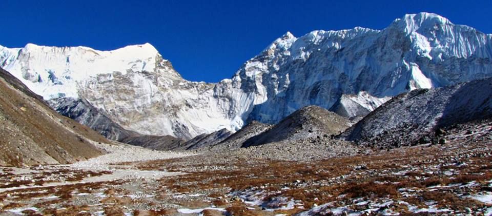 West Col and Chonku Chuli ( Pyramid Peak )