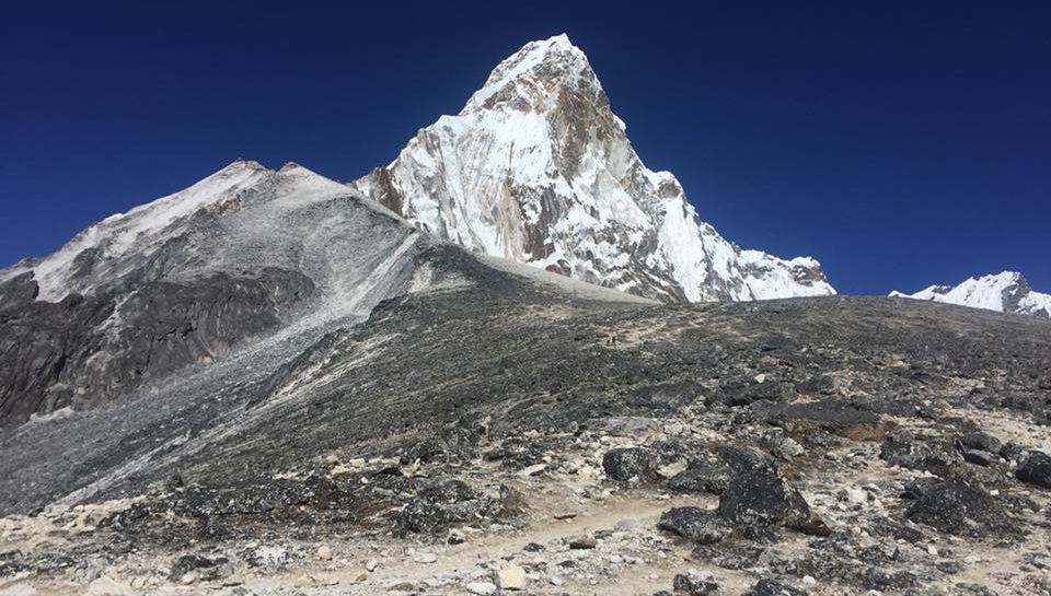 Mount Pumori ( 7161m ) above Kallar Pattar