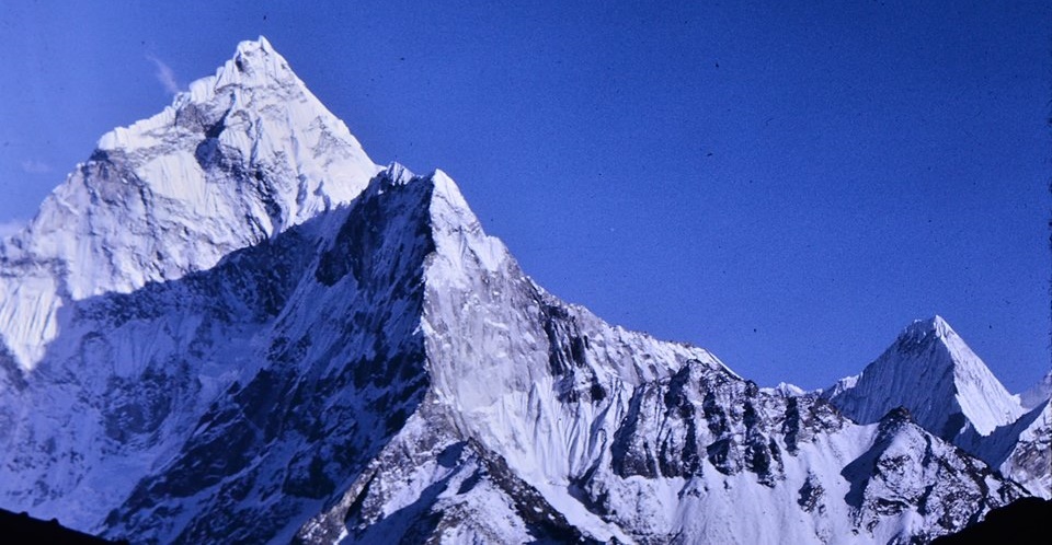 Mount Thamserku from Lobuje