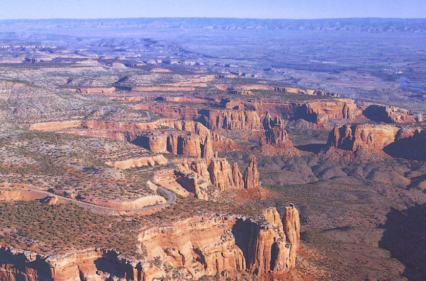 Rimrock Drive in Colorado National Monument