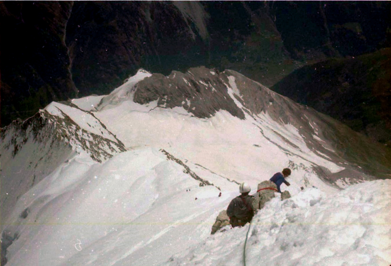 Ascent of the East Ridge ( normal route ) of the Weisshorn