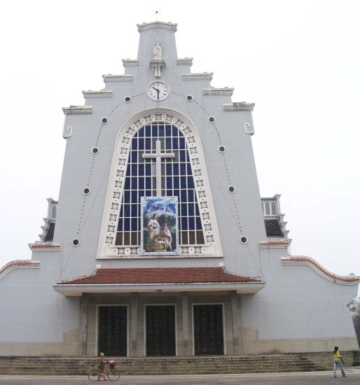 Notre Dame Cathedral ( Dong Chua Cuu The ) in Hue