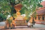 Vientiane_buddha_2.jpg