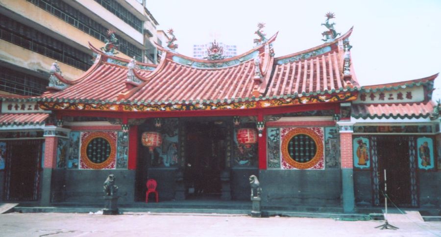 Temple in Cholon ( Chinatown ) in Saigon ( Ho Chi Minh City )