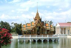 http://www.thailandhotelsreservation.info/