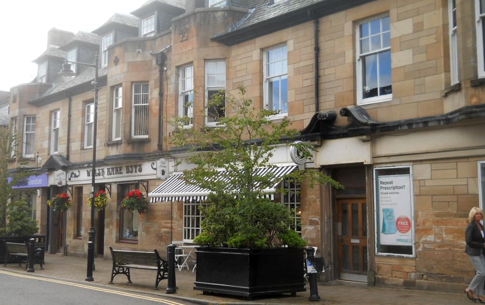 New Kirk Road at Bearsden Cross