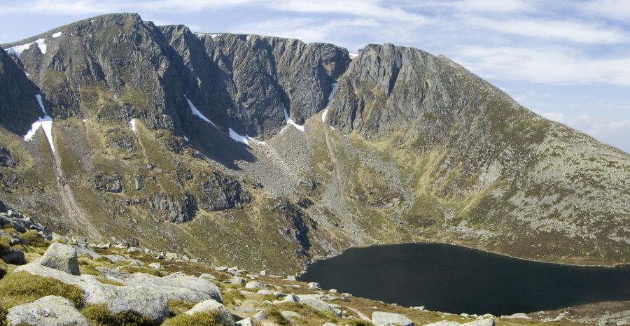 Lochnagar above Loch Muik