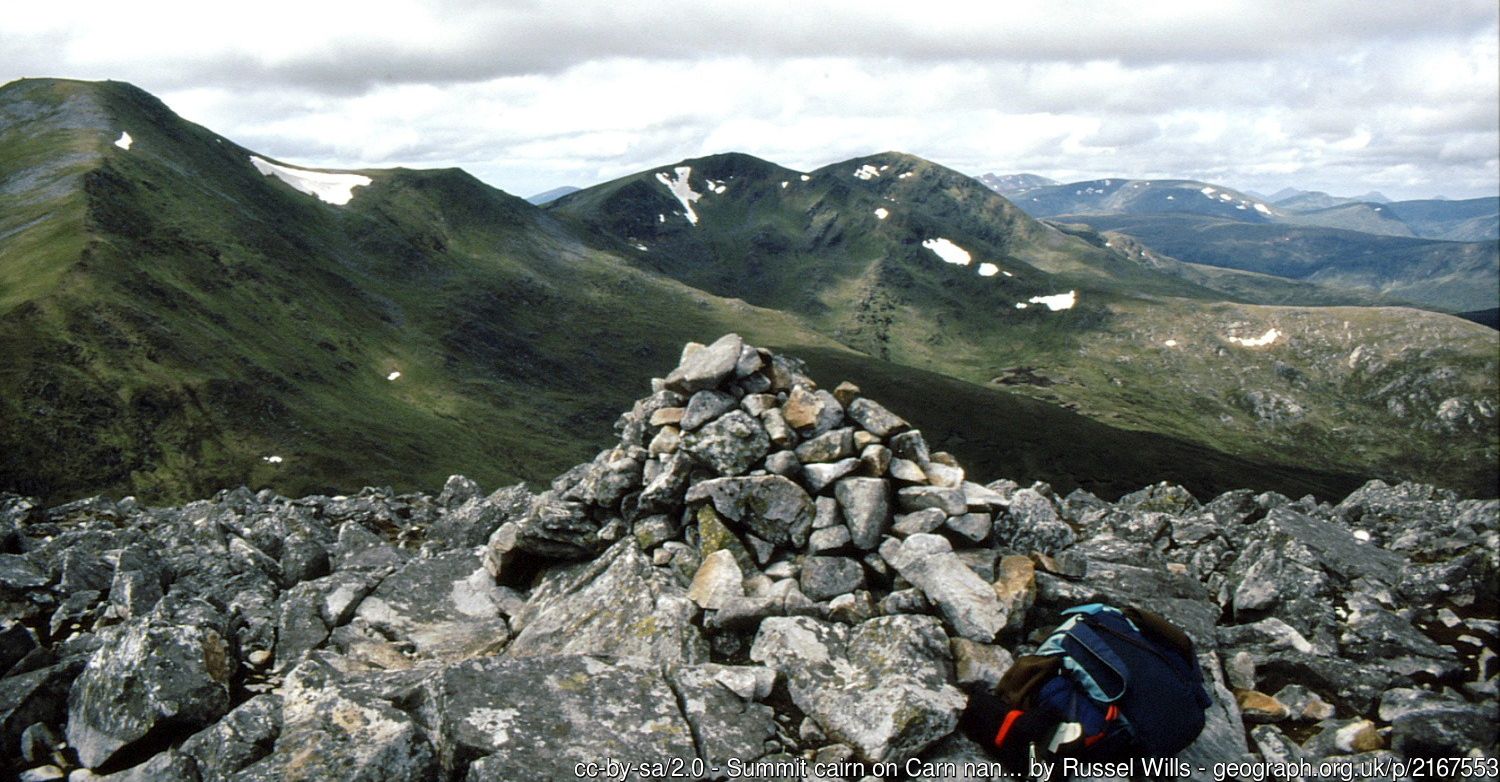 Sgurr a'Choire Ghlas, Creag Ghorm a' Bhealaich and Sgurr Fhuar-thuill from summit cairn on Carn nan Gobhar