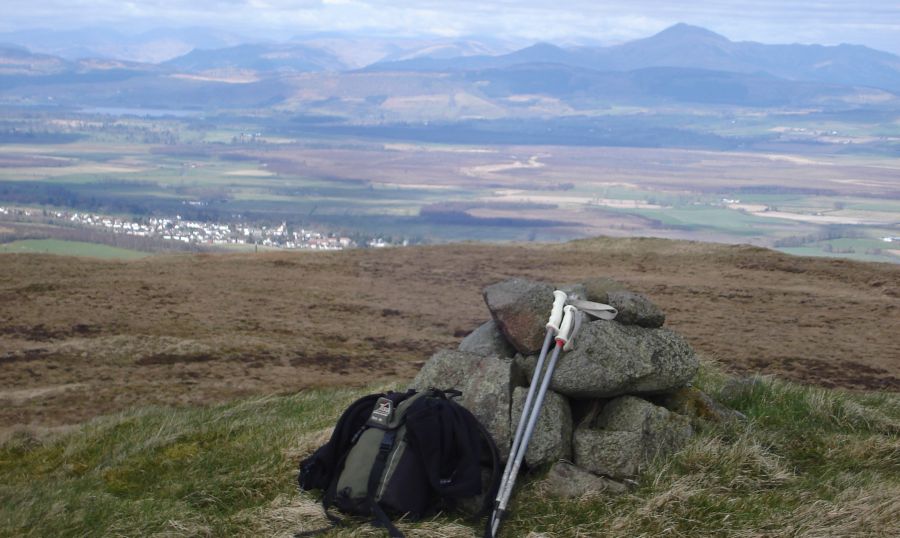 Kippen Village and Lake of Menteith from top of plateau