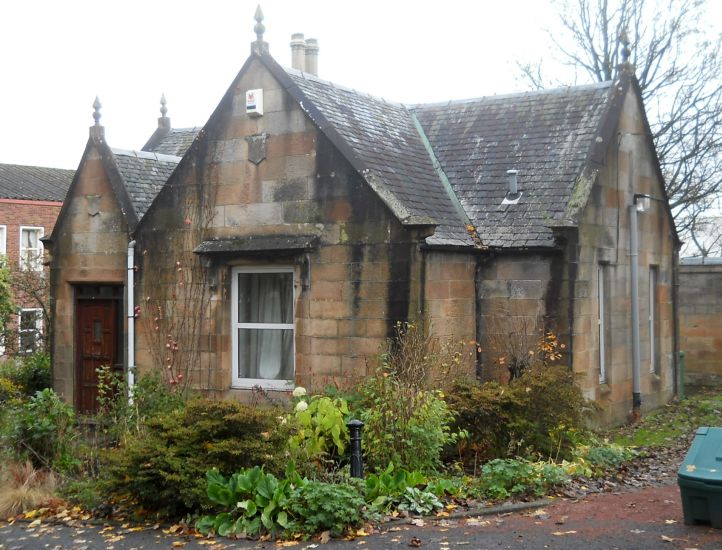 Gate House at entrance to Garscube Estate from Switchback Road