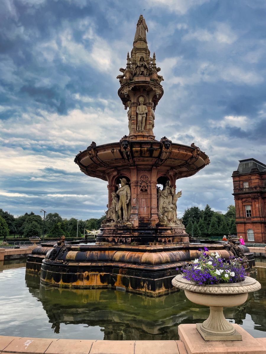 Doulton Fountain in Glasgow Green