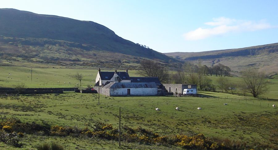 Ballochleam Farm beneath the Gargunnock Hills