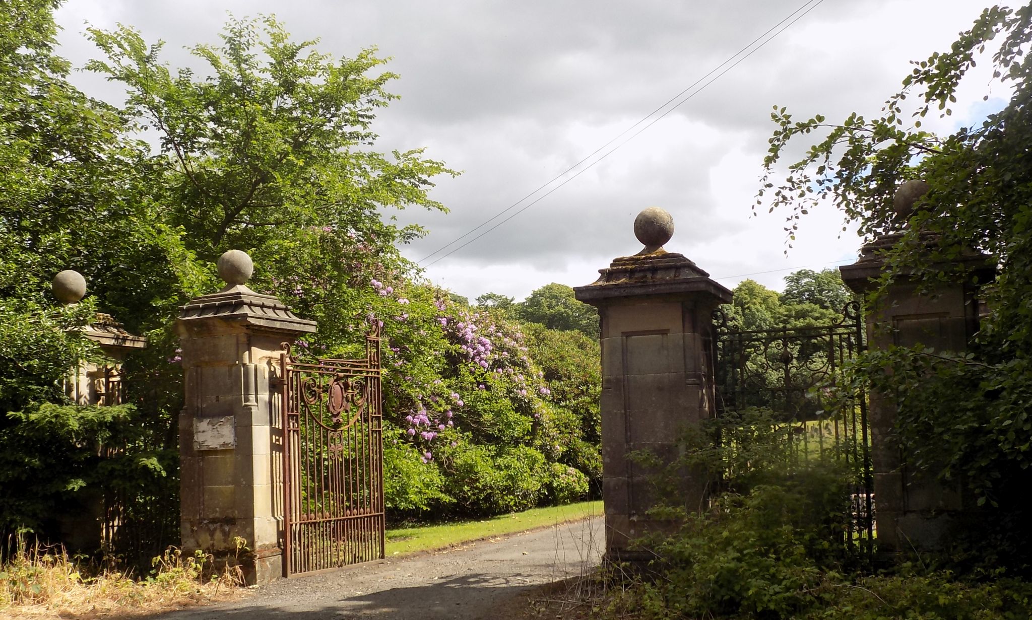 Entrance gate to Gartshore Estate at Kirkintilloch