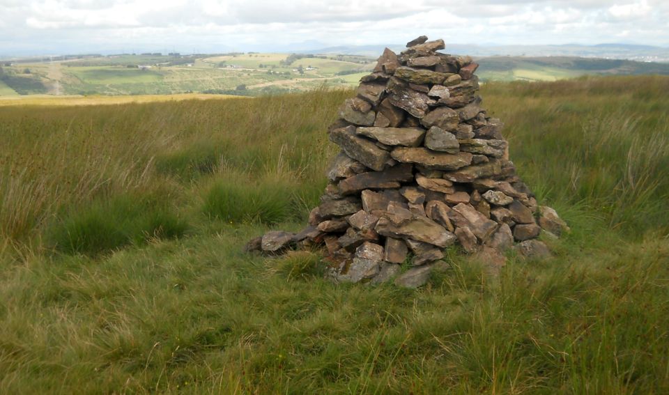 Cairn on Neilston Pad