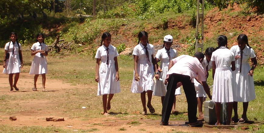 Sri Lankan School Girls at Jetavanarama Dagoba