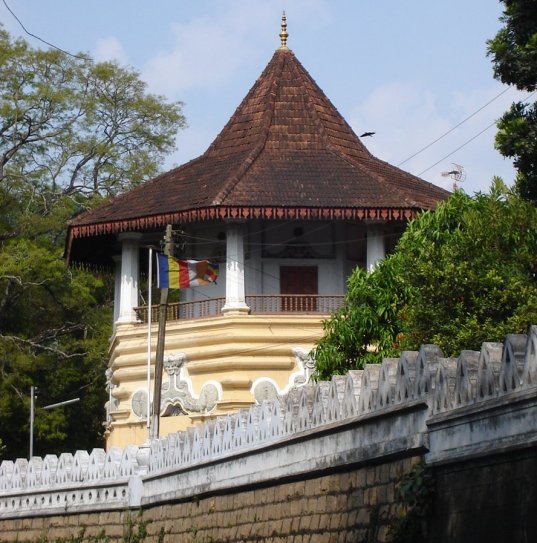 Tower in Malwatte Vihar