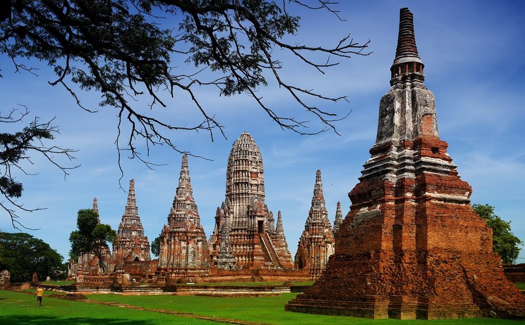 Stupas at Wat Chaiwatthanaram at Ayutthaya