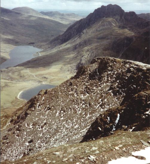 Hills & Valleys of Wales: Tryfan and Lyn Ogwen from Y Garn