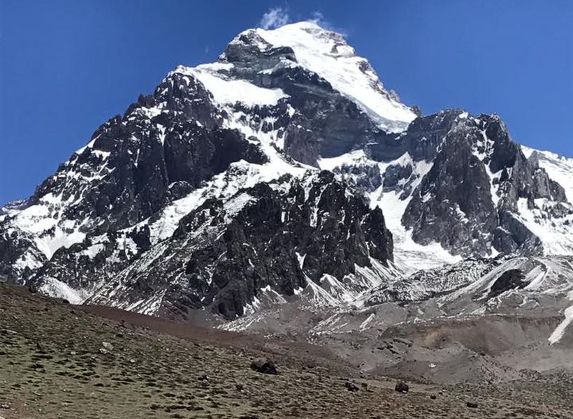 Аконкагуа. Долина Аконкагуа. Самая высокая гора Западного полушария: Аконкагуа. Гора Аконкагуа фото. Аконкагуа фото для печати.